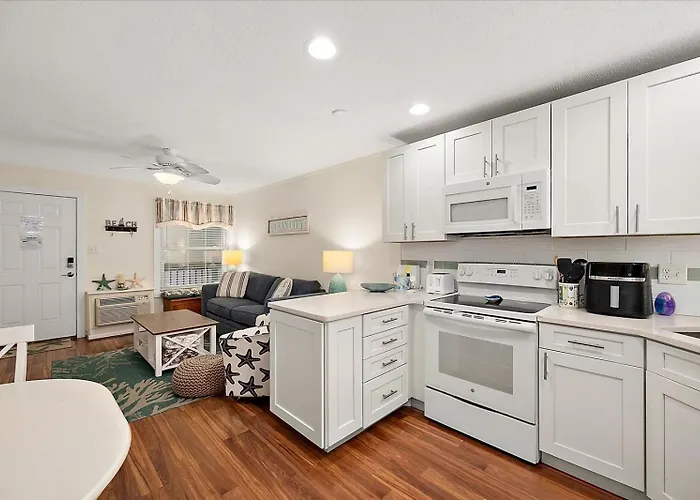 Orleans Court- 1 Bedroom With Outdoor Pool! Sleeps 6! Holiday home Ocean City